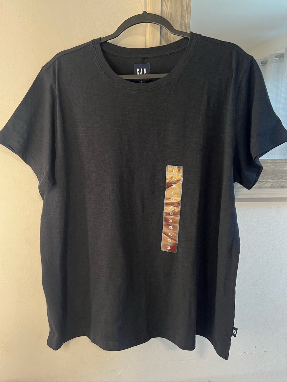 GAP Women Black Short Sleeve Crew Tee